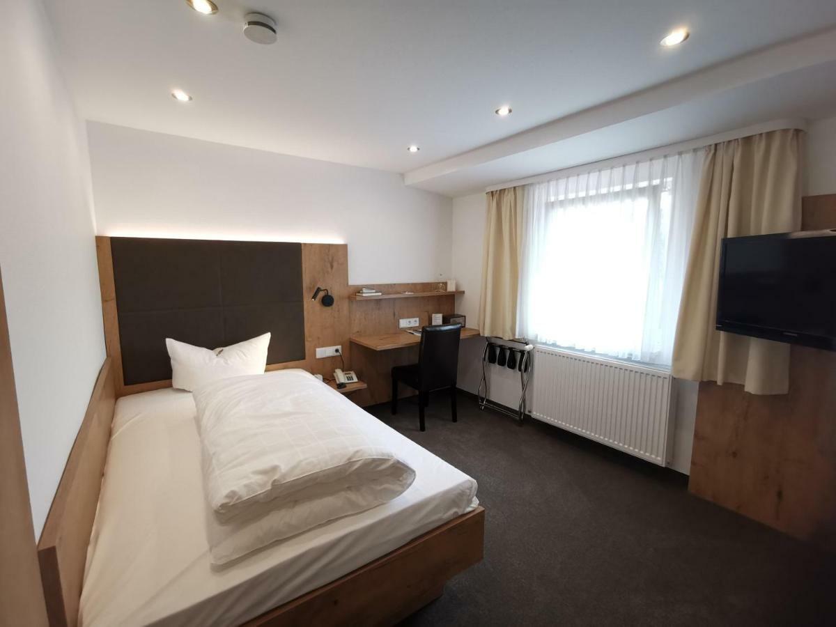 Gaestehaus Dorflinde 그라젤렌바흐 외부 사진