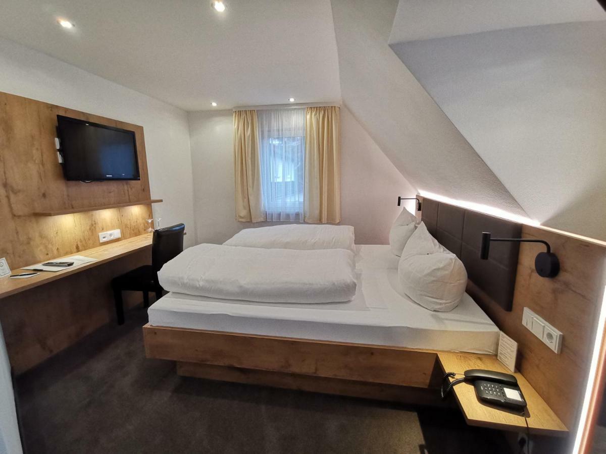 Gaestehaus Dorflinde 그라젤렌바흐 외부 사진